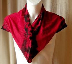 Schlauch-Tuch, loop, Schal aus 100% Merino-Wolle, handgebatikt, rot-schwarz
