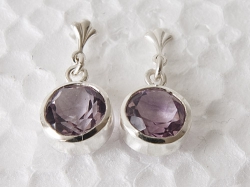 Ohrstecker mit  Hängeteil: mit Amethyst, in 925er Silber