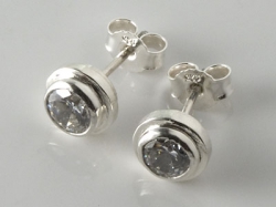 Ohrstecker mit Zirkonia in Silber