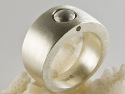 Ring-Anfertigung, Charlotte 21 kompatibel, mit Kundenmaterial!