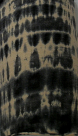 Schlauch-Tuch, Schlupftuch, Schal aus 100% Merino-Wolle, handgebatikt, sand-schwarz