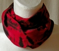 Schlauch-Tuch, loop, Schal aus 100% Merino-Wolle, handgebatikt, rot-schwarz