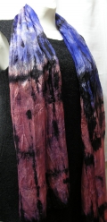 Schal / scarf aus 100% Seide, handgebatikt