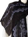 Schal / scarf aus 100% Seide, handgebatikt, Farben: schwarz-grau